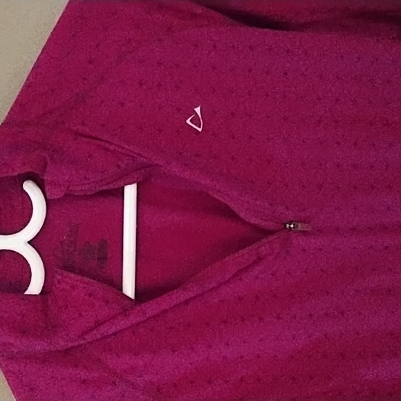 Women's size med running/athletic shirt - Picture 2 of 5